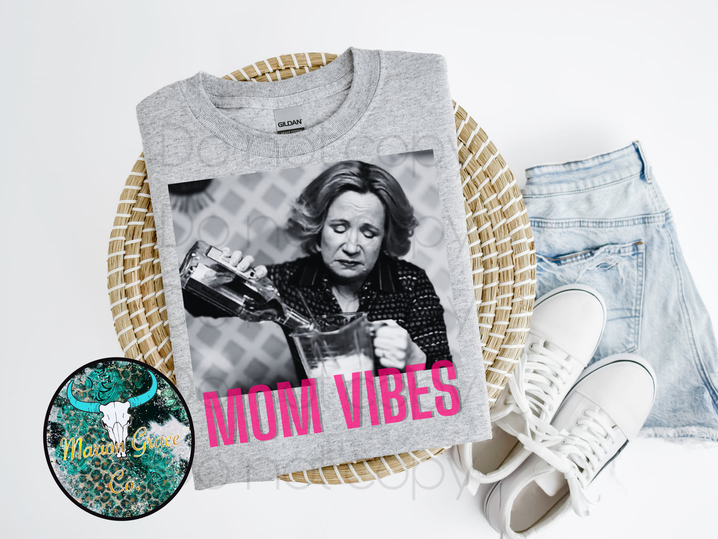 Mom vibes kitty Forman shirt